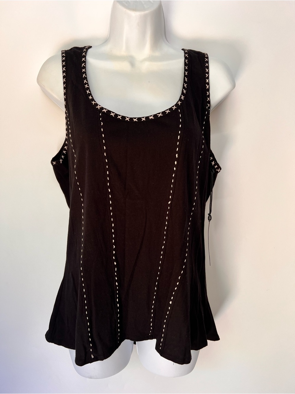 Idyllwind Black Sleeveless Embroidered Tank Top